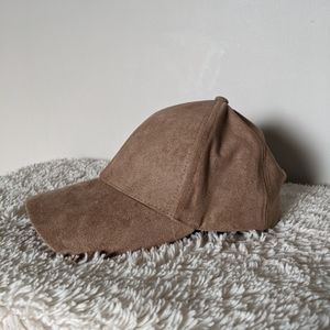 Aritzia Wilfred Free Suede Baseball Cap